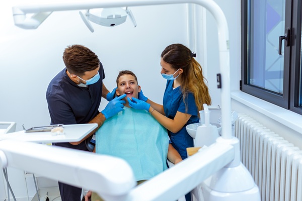 What To Expect From A Kid Friendly Dentist At Your Child’s First Visit